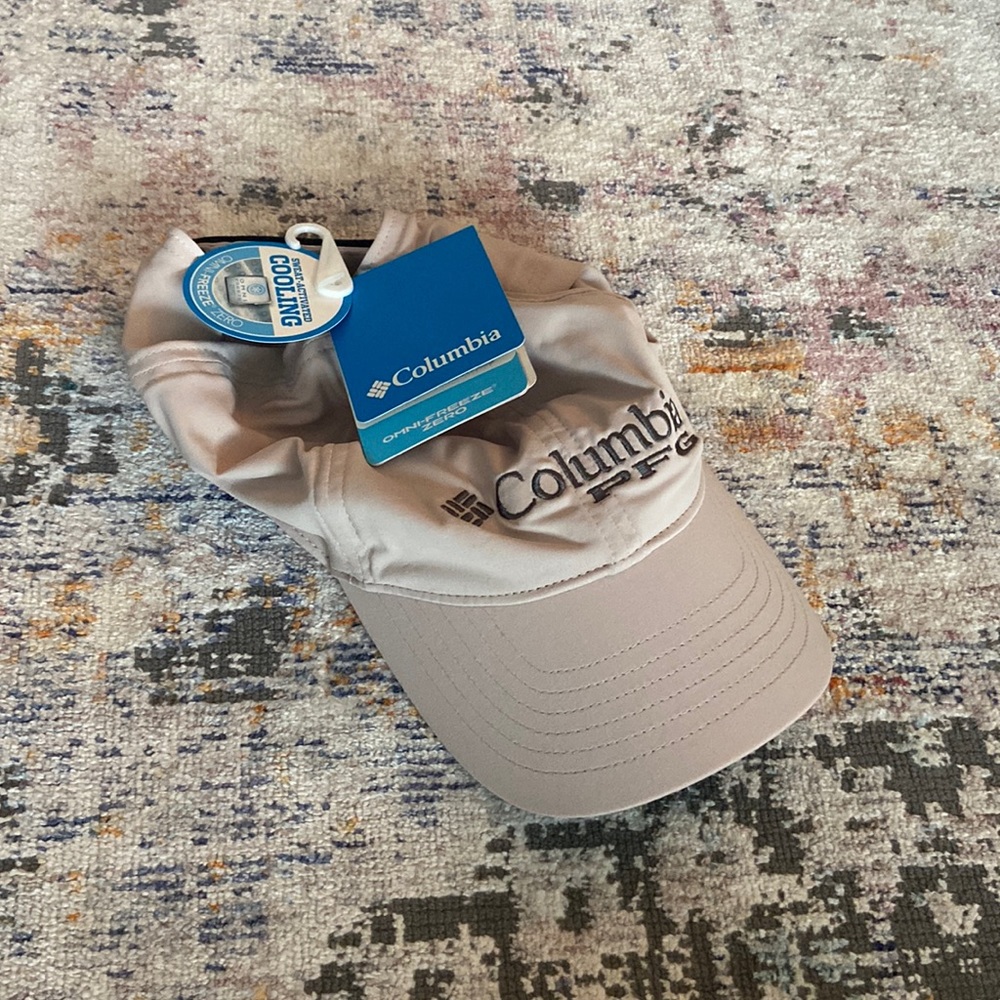 M Coolhead Ballcap Never worn Columbia Hat